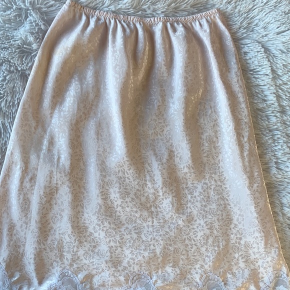 Vintage Christian Dior Petal Pink Lace Detail Slip - Picture 5 of 16